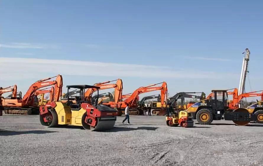 機(jī)械指揮官工時(shí)統(tǒng)計(jì):大型施工現(xiàn)場(chǎng),工程機(jī)械設(shè)備如何管理更省心_租賃